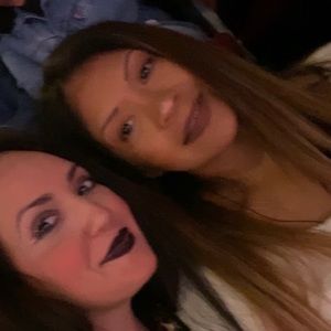 Meet your Posher, Virginia